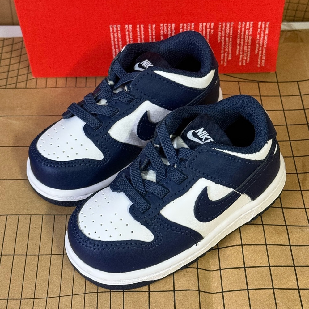 Nike Dunk low Kids' Navy and White Sneakers 6C
